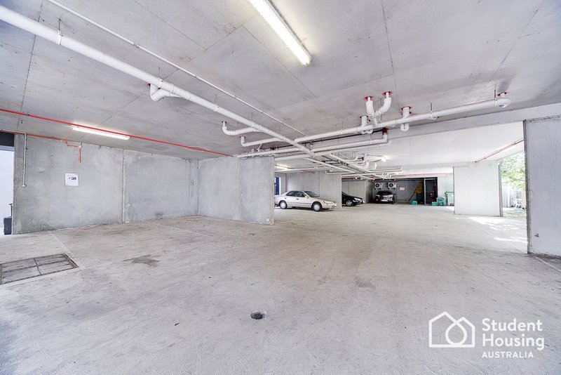 220/313-319 Waverley Road, Malvern East